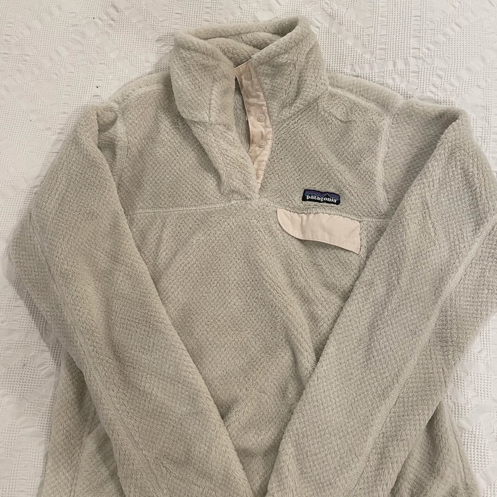 Patagonia Cream Fleece Pullover